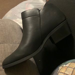 Beautiful black ankle boots